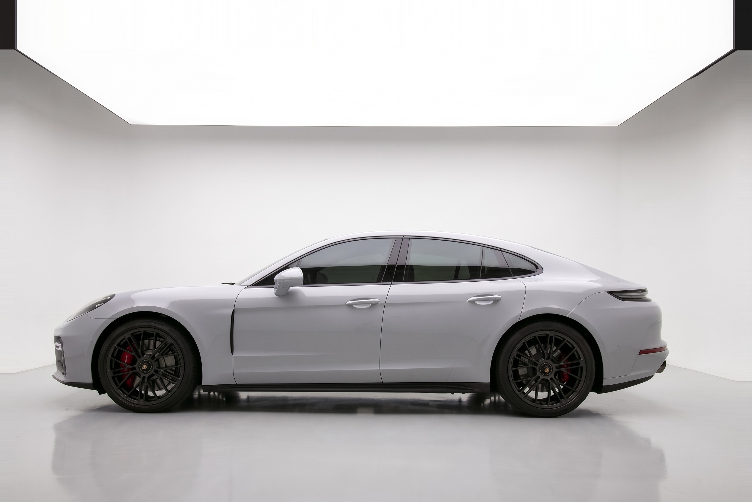 2025 파나메라 GTS
