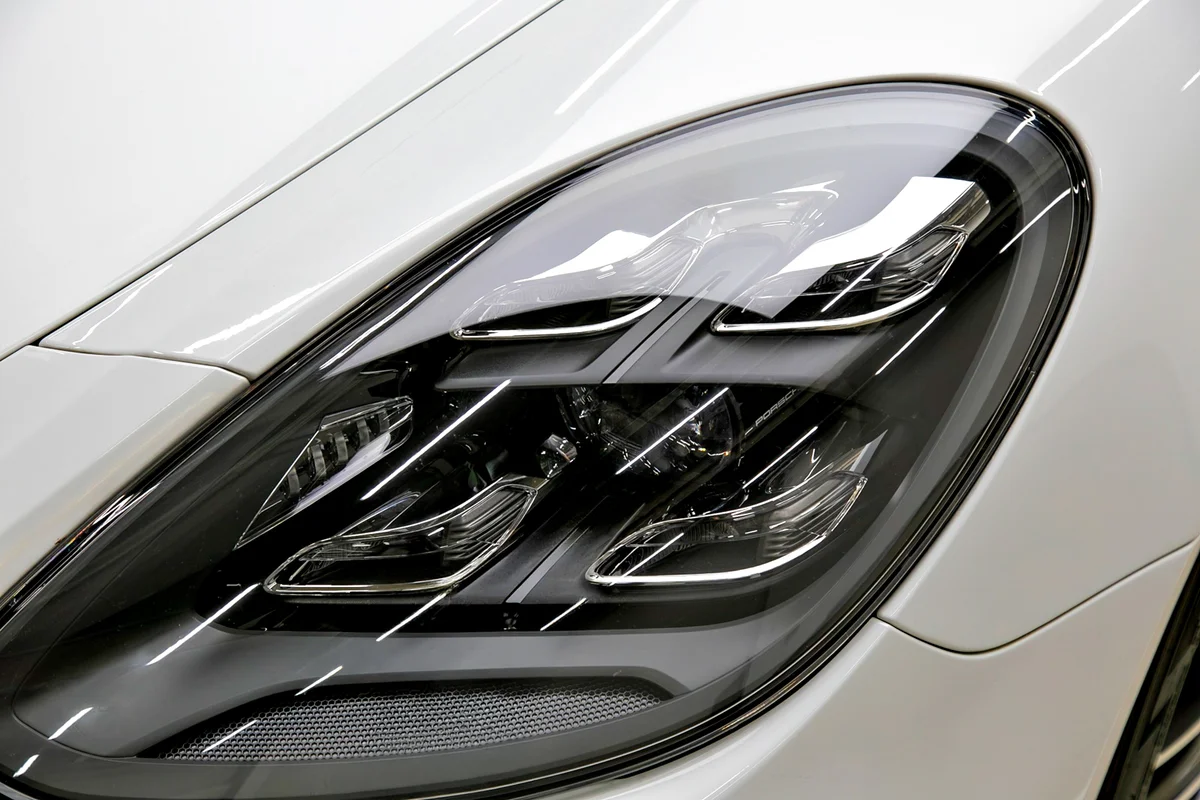 2022 파나메라 GTS 썸네일 9