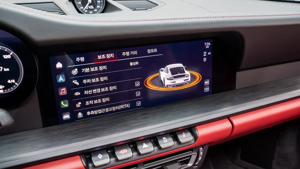 2022 911 카레라 4 GTS 썸네일 47