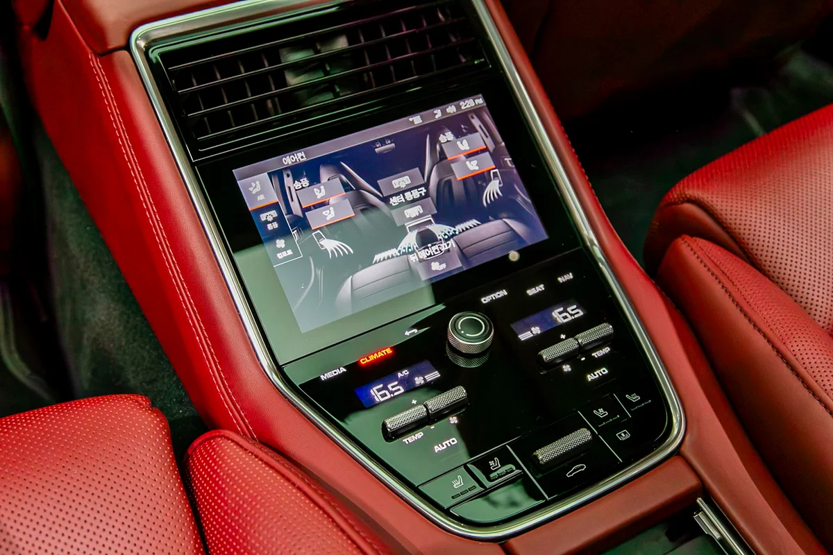2022 파나메라 GTS 썸네일 20
