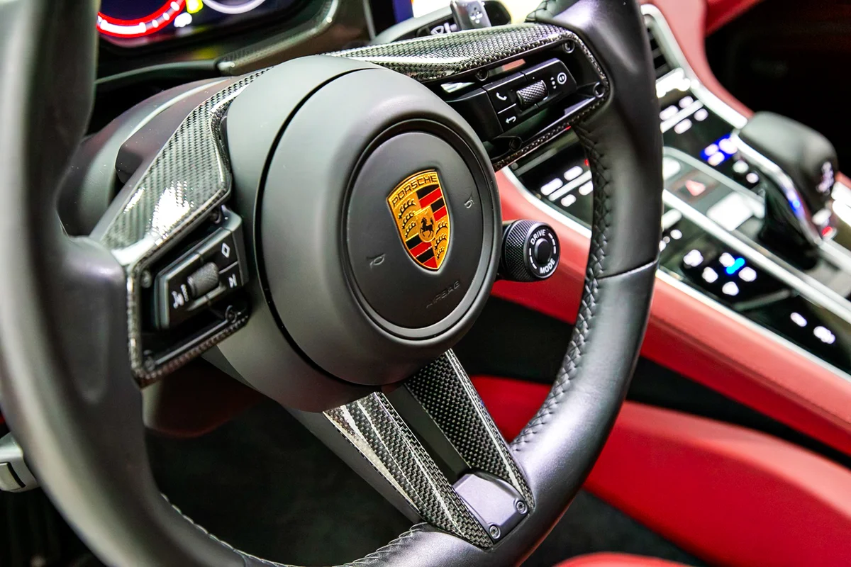 2022 파나메라 GTS 썸네일 16
