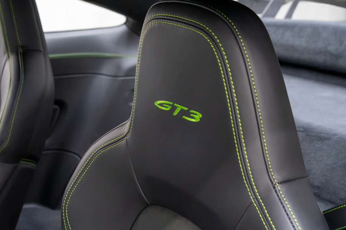2022 911 GT3 썸네일 32