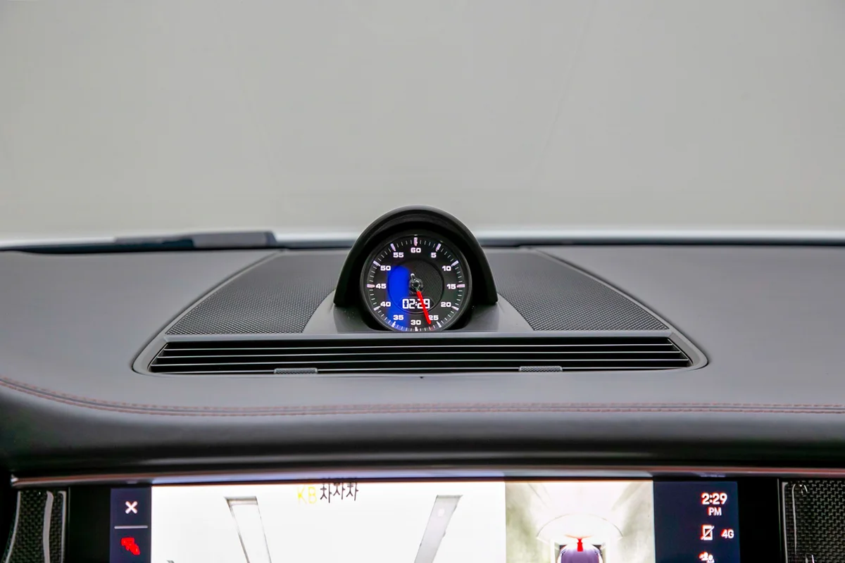 2022 파나메라 GTS 썸네일 18