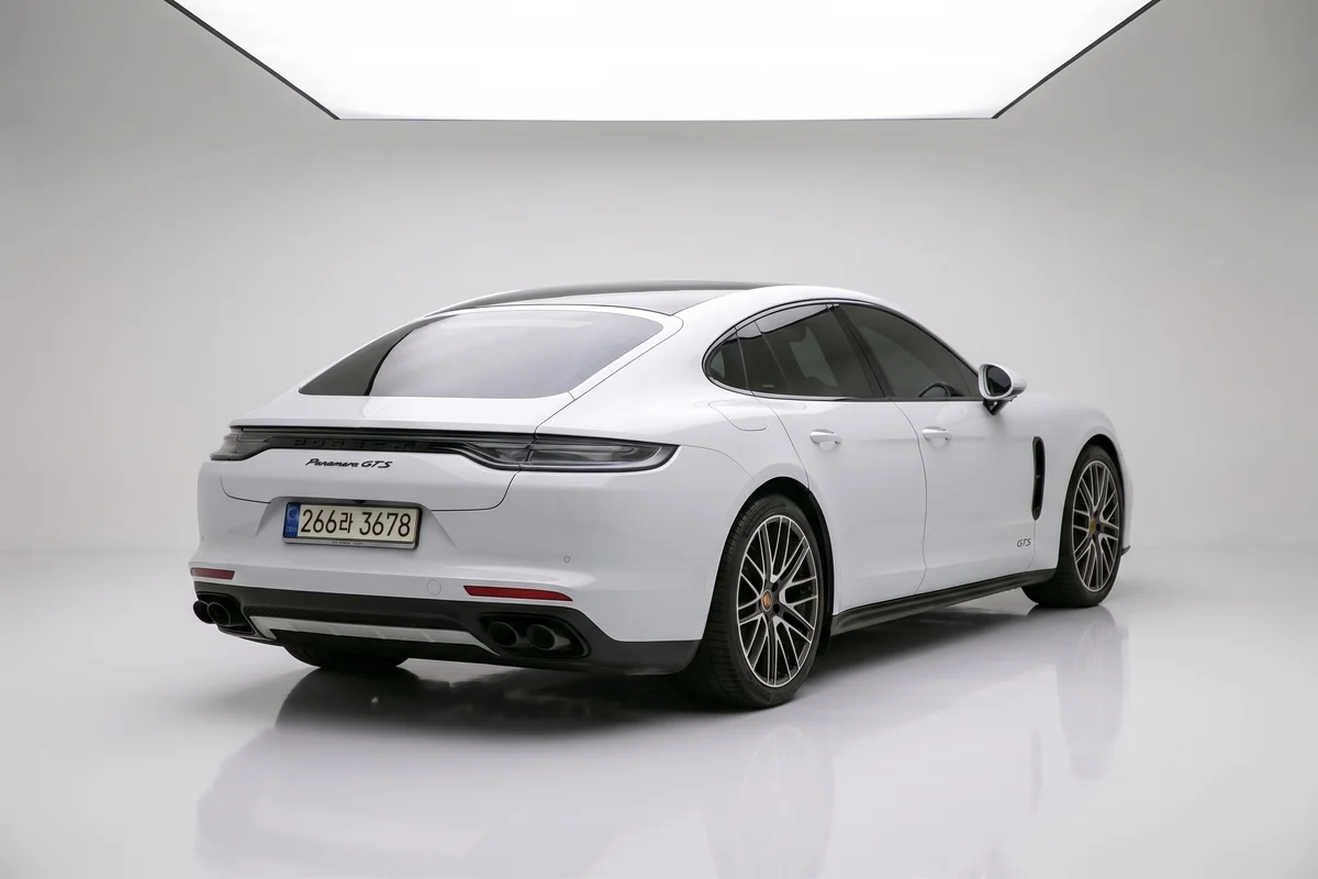 2022 파나메라 GTS 썸네일 6