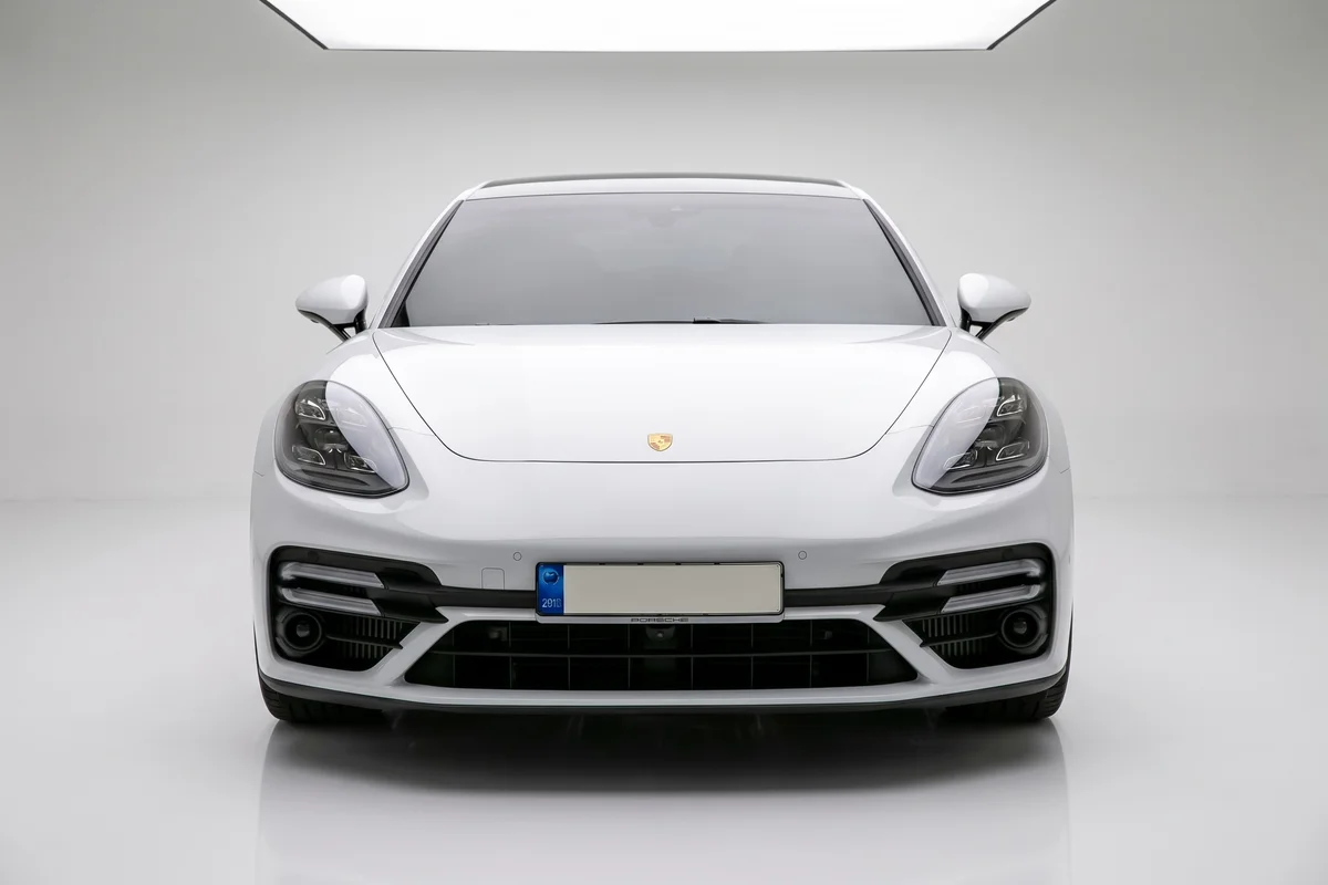 2022 파나메라 GTS 썸네일 2