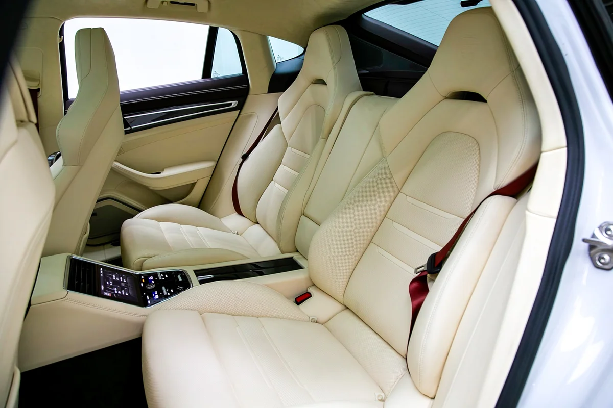 2022 파나메라 GTS 썸네일 16